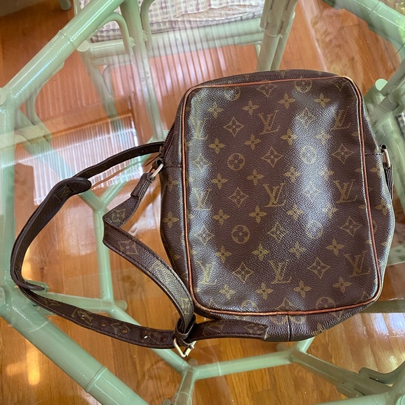 Authentic Vintage Louis Vuitton Cross Body - Picture 5 of 5